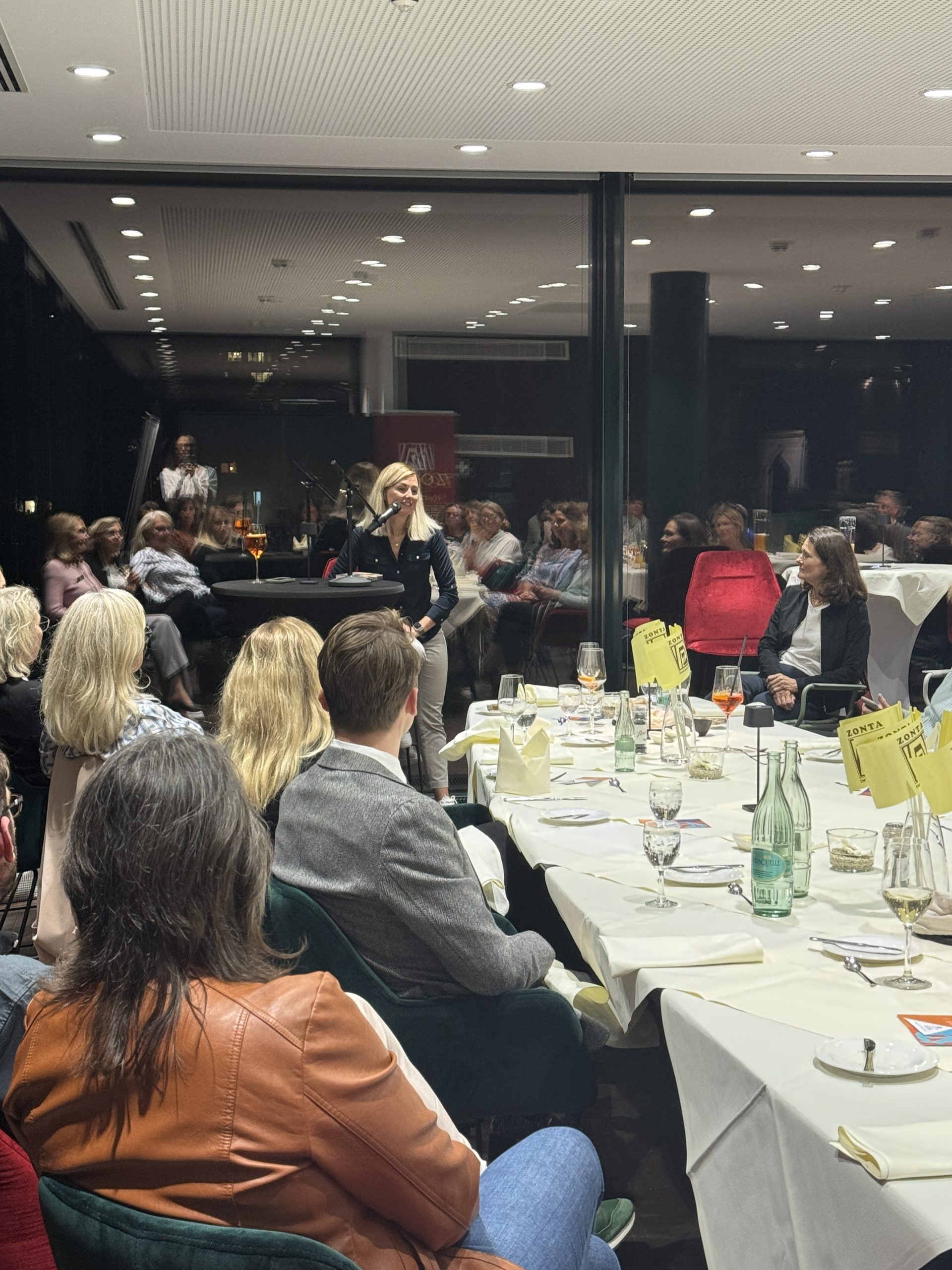 2025 Zonta FSL benefizlesung Tamara Schwab (3)